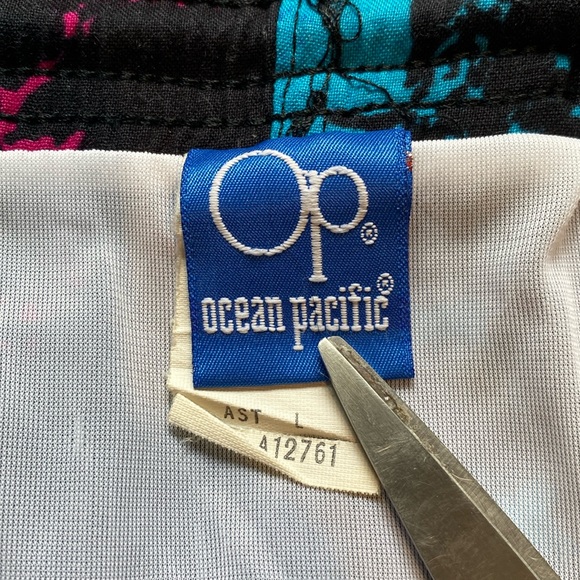 Vintage Ocean Pacific OP Tie Dye Swim Trunks: Size Large - Picture 7 of 8